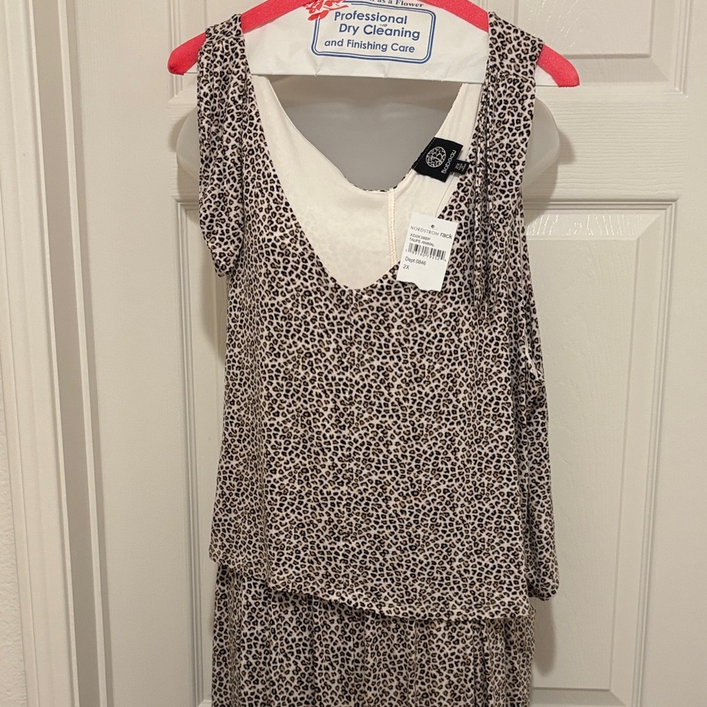 Chic Leopard Print Sleeveless Jumpsuit